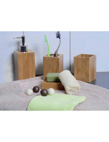 Distributeur de savon en véritable bambou.